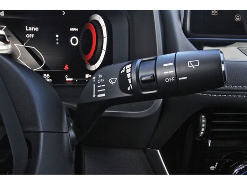 Certified 2025 Nissan Rogue SL w/ SL Premium Package FWD image 22