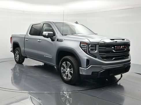 Used 2025 GMC Sierra 1500 SLT AWD/4WD image 3