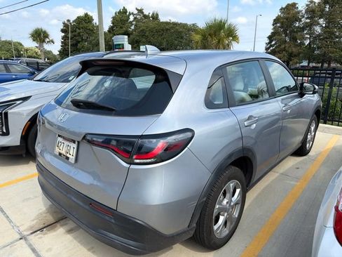 Used 2023 Honda HR-V LX image 4