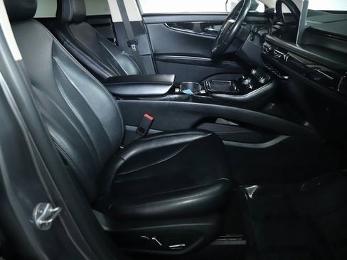 Used 2021 Lincoln Nautilus AWD image 34