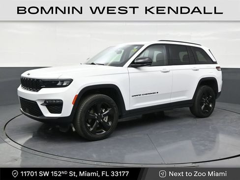 Used 2024 Jeep Grand Cherokee Limited w/ Black Appearance Package image 1