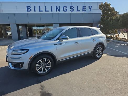 Used 2020 Lincoln Nautilus Standard w/ Equipment Group 101A image 1