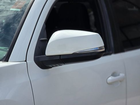 Used 2022 Toyota Tacoma TRD Off-Road w/ Technology Package image 10