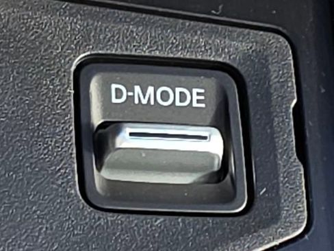 New 2026 Nissan Kicks SR w/ Cold Weather Package image 9