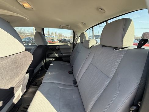 Used 2016 Toyota Tacoma SR w/ SR Convenience Package image 26