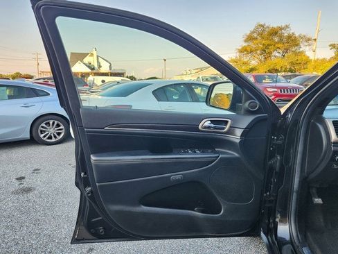 Used 2014 Jeep Grand Cherokee Limited image 9