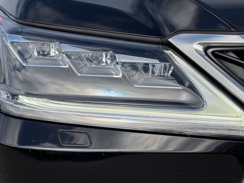 Used 2020 Lexus LX 570 4WD w/ Sport Package image 12