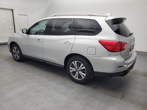 Used 2019 Nissan Pathfinder SV FWD image 3