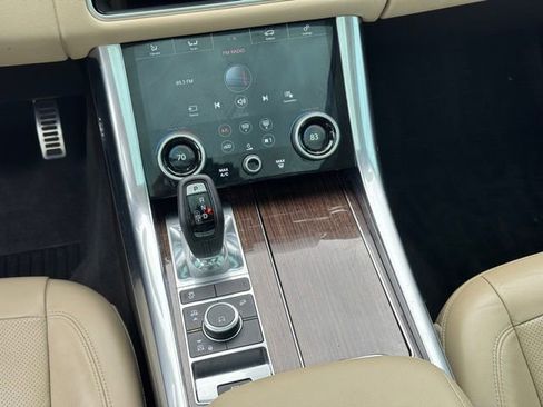 Used 2021 Land Rover Range Rover Sport HSE Silver Edition image 17