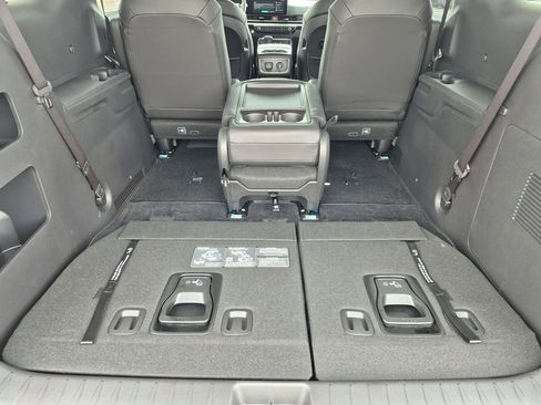 New 2026 Kia Carnival SX FWD image 14