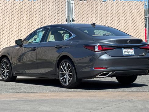 Certified 2025 Lexus ES 350 w/ Premium Package FWD image 6