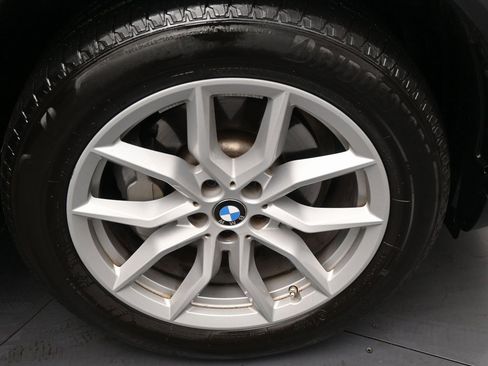 Used 2023 BMW X5 xDrive40i w/ Premium Package image 38