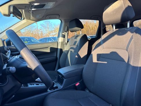 Used 2025 Honda CR-V LX image 12