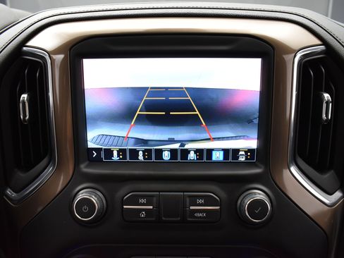 Used 2022 Chevrolet Silverado 3500 High Country image 30