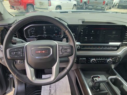 Used 2023 GMC Sierra 1500 SLT w/ SLT Premium Plus Package AWD/4WD image 17