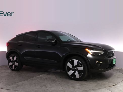 Used 2023 Volvo C40 P8 Recharge Ultimate AWD/4WD image 13