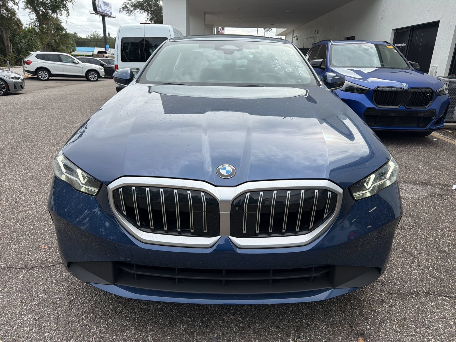 Used 2024 BMW 530i w/ Premium Package RWD image 10