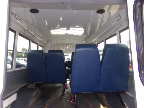 Used 2012 Chevrolet Express 3500 w/ School Bus Package RWD image 10