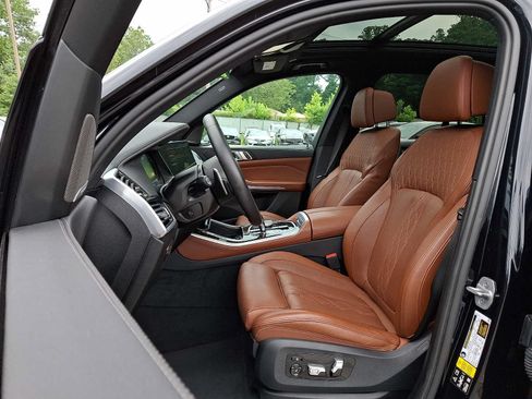 Certified 2023 BMW X5 M50i w/ Climate Comfort Package AWD/4WD image 14