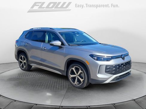 New 2026 Volkswagen Tiguan SE image 1