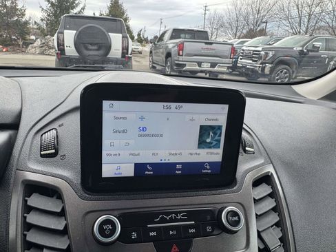 Used 2020 Ford Transit Connect XLT image 28