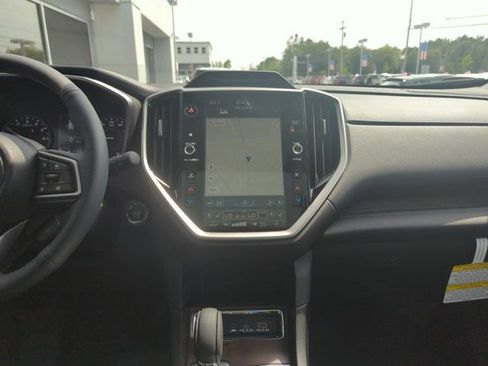 Used 2025 Subaru Ascent Touring AWD/4WD image 22
