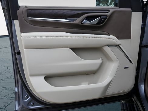 Certified 2022 GMC Yukon Denali w/ Denali Premium Package image 27