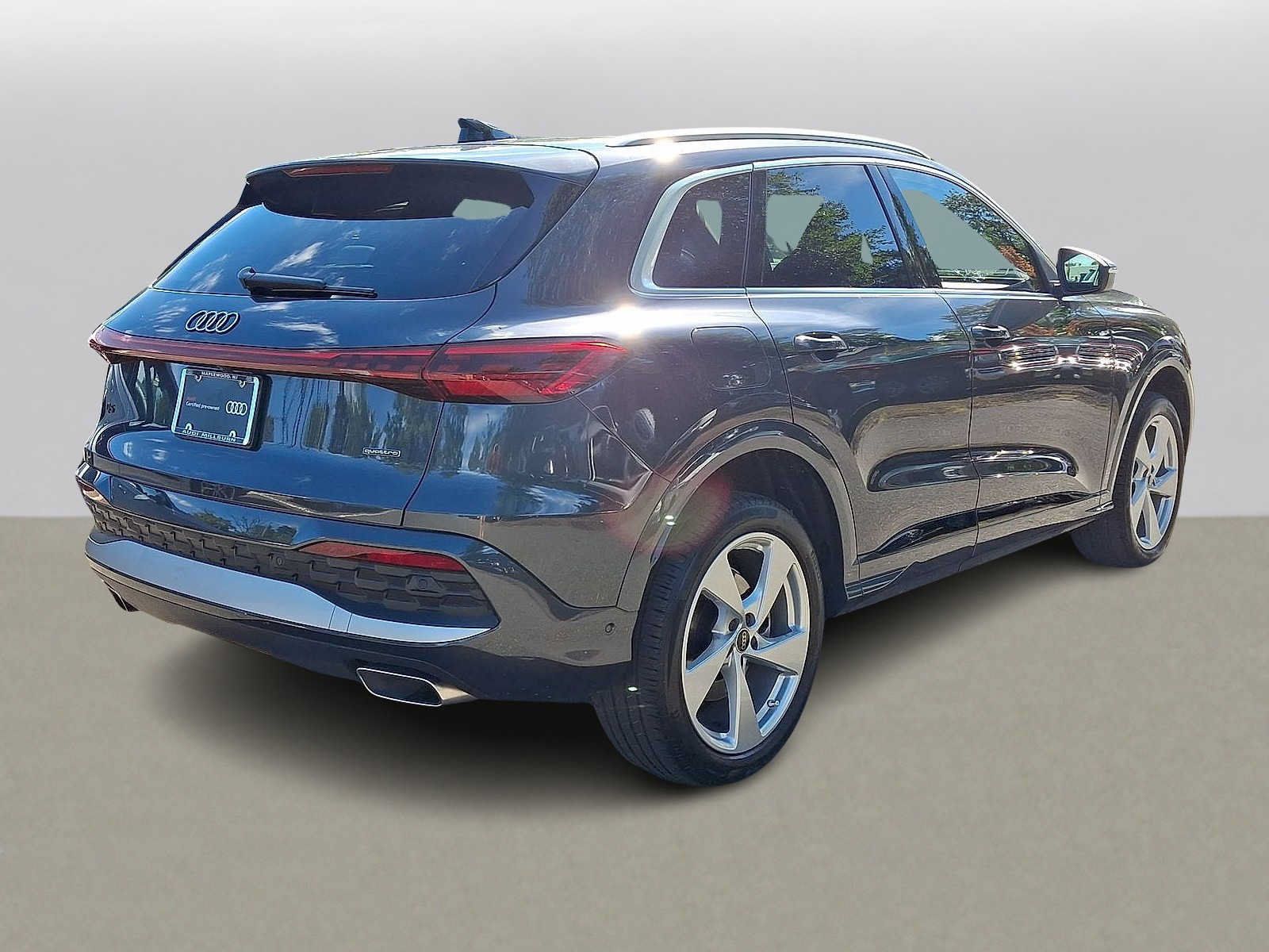 Certified 2025 Audi Q5 Premium w/ Premium Plus AWD/4WD image 31