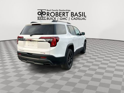 Used 2023 GMC Acadia AT4 w/ Preferred Package AWD/4WD image 8