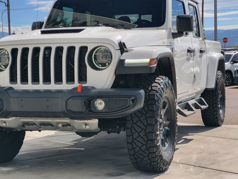 Used 2021 Jeep Gladiator Mojave AWD/4WD image 7