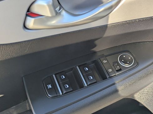 Used 2022 Kia Forte LXS image 22