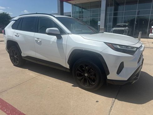 Used 2023 Toyota RAV4 SE AWD/4WD image 8