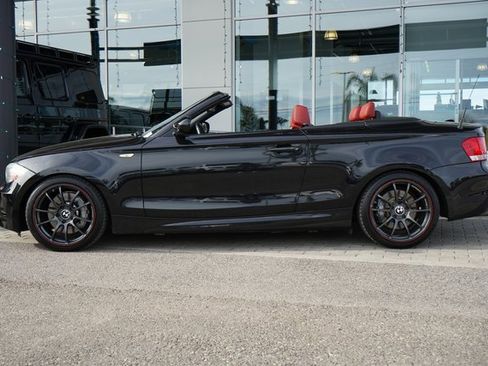 Used 2012 BMW 135i Convertible image 7