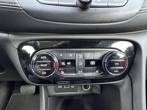 Certified 2023 Buick Encore GX Select w/ Sport Touring Package image 30