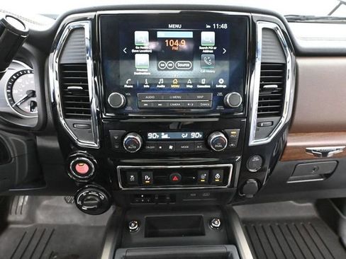 Used 2021 Nissan Titan Platinum Reserve w/ Moonroof Package image 35