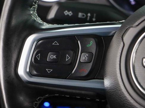 Used 2022 Jeep Wrangler Unlimited Sahara w/ Cold Weather Group image 15