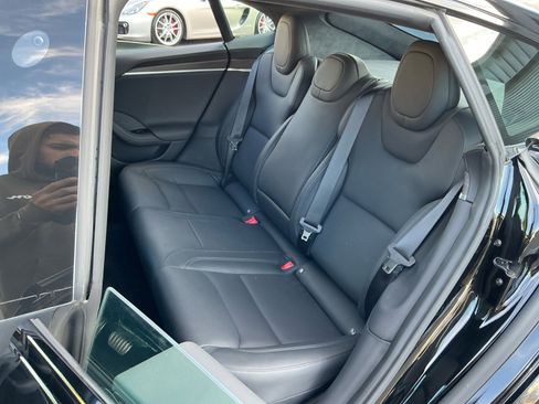 Used 2022 Tesla Model S image 20