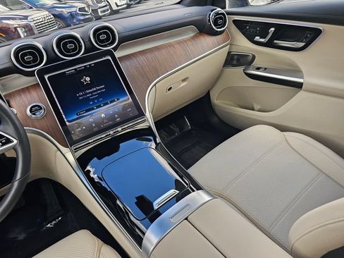 Certified 2023 Mercedes-Benz GLC 300 4MATIC image 33