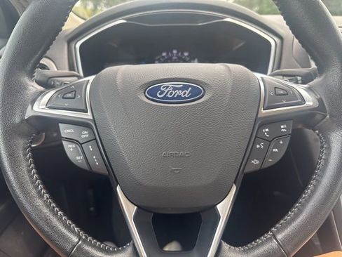 Used 2019 Ford Fusion SE w/ Equipment Group 151A image 22