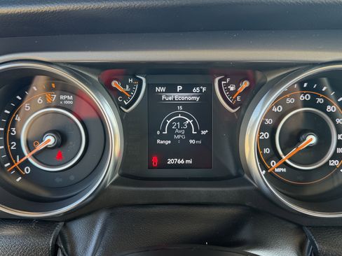 Used 2023 Jeep Gladiator Sport AWD/4WD image 20