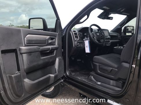 New 2025 RAM 3500 Tradesman image 16