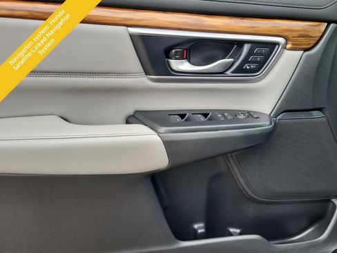 Used 2022 Honda CR-V Touring image 10