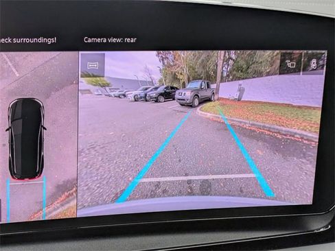 Used 2025 Audi Q6 e-tron Premium Plus w/ Premium Plus image 29