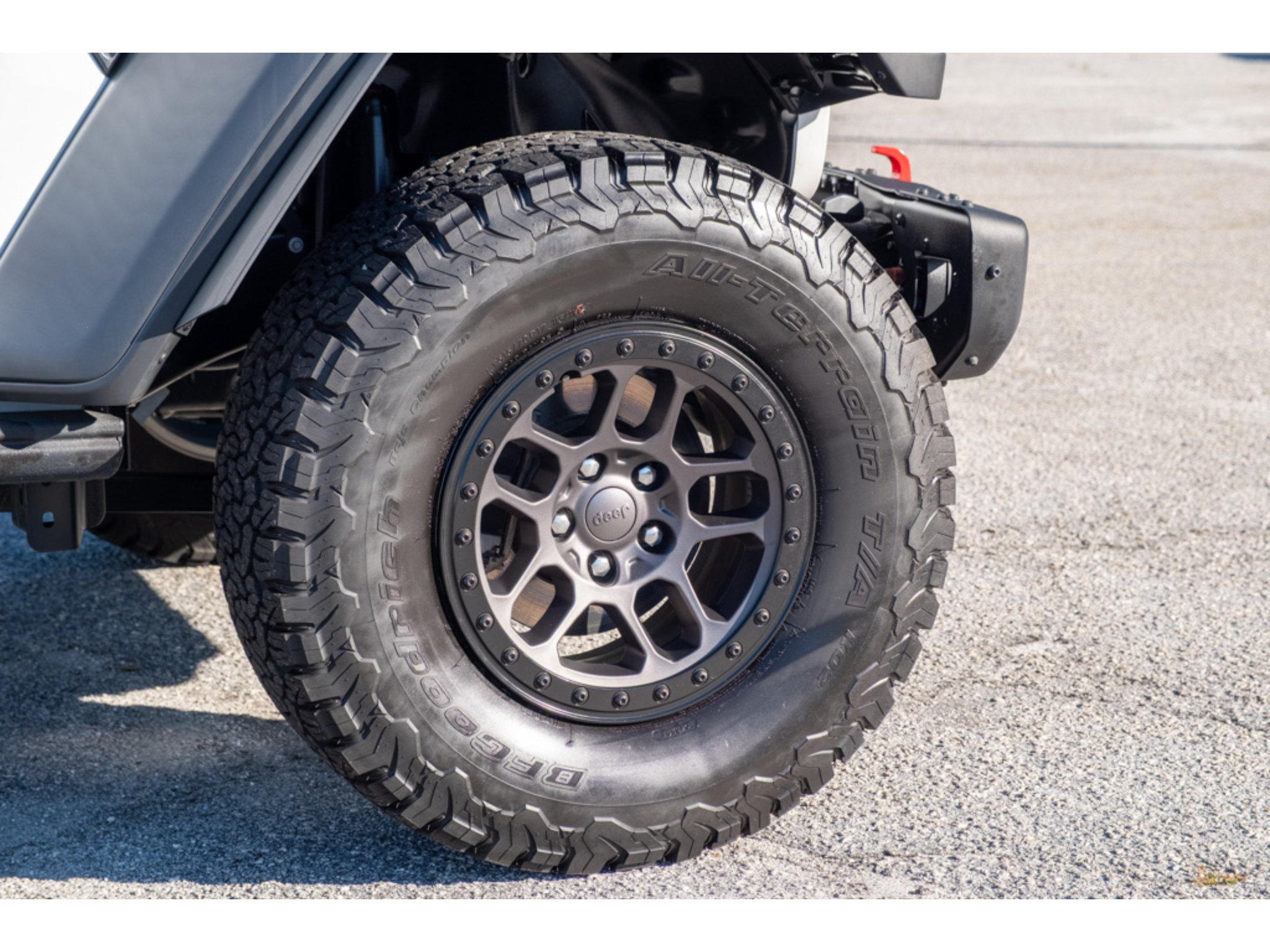 Used 2022 Jeep Wrangler Unlimited Rubicon w/ Xtreme Recon 35" Tire Package AWD/4WD image 10