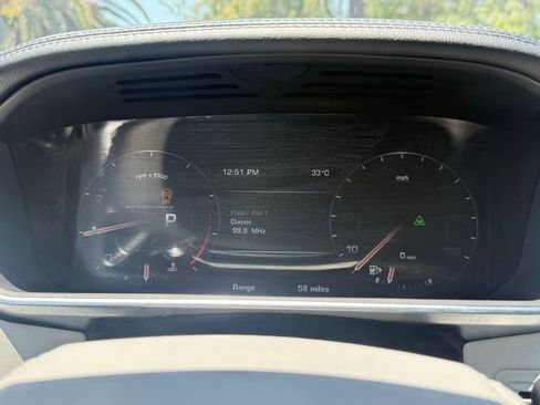 Used 2014 Land Rover Range Rover Supercharged image 22