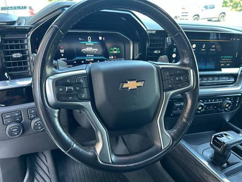 Used 2022 Chevrolet Silverado 1500 LTZ image 13