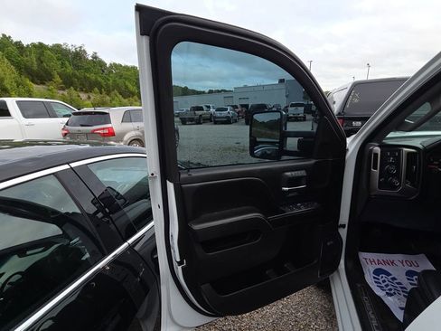 Used 2015 GMC Sierra 3500 Denali w/ Duramax Plus Package AWD/4WD image 7
