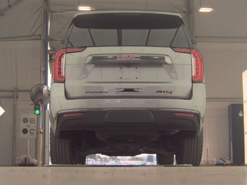 Used 2023 GMC Yukon AT4 w/ Max Trailering Package AWD/4WD image 8
