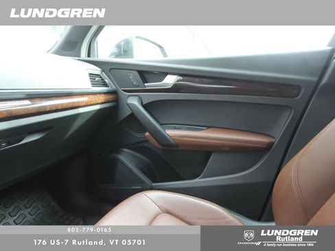 Used 2019 Audi Q5 2.0T Premium Plus w/ Premium Plus Package image 31