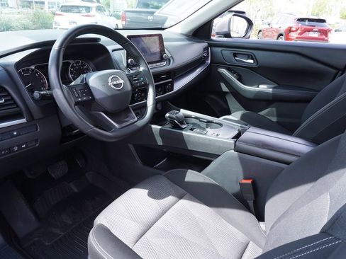 Certified 2025 Nissan Rogue SV image 16
